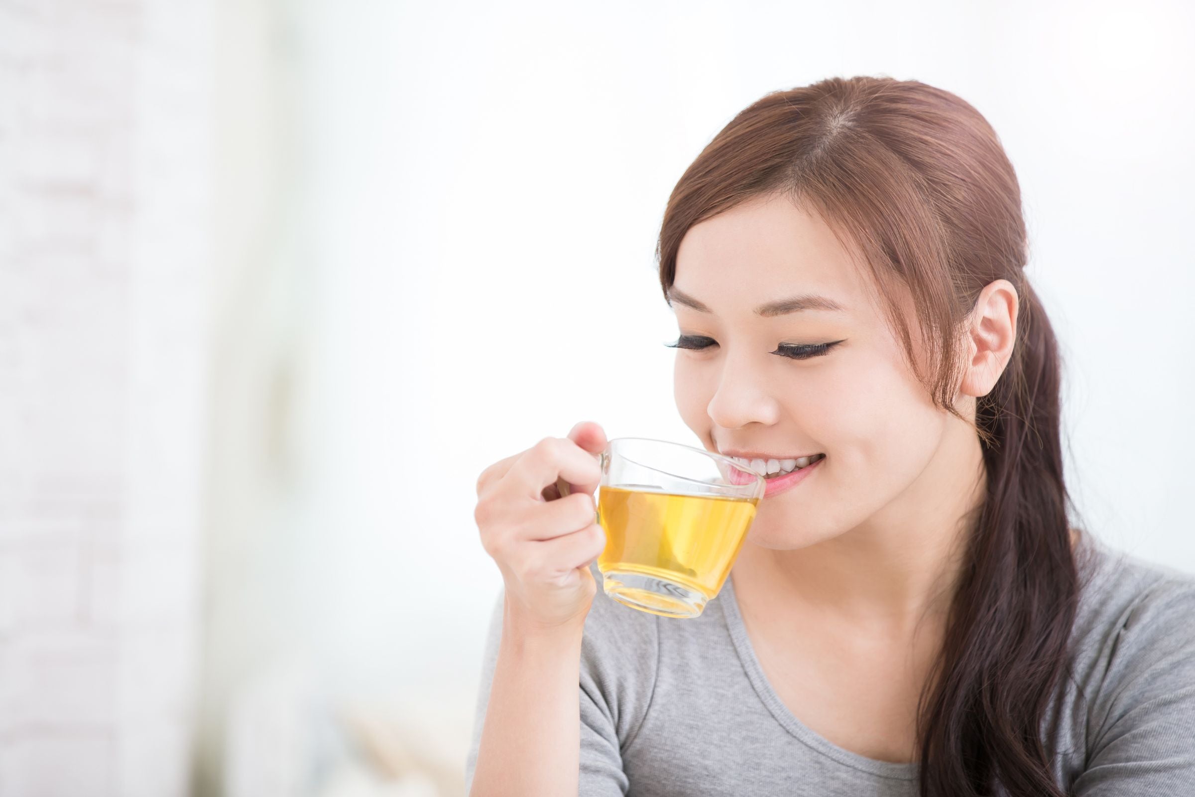 Cover_Photo_100_PURE_Drinking_It_is_Great_But_Here_s_Why_Green_Tea_on_Your_Skin_is_a_Game-Changer