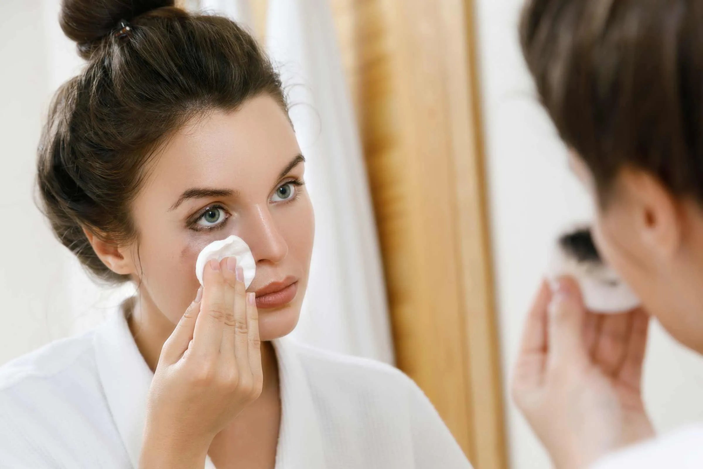 Cover_Photo_100_PURE_How_to_Remove_Mascara_Without_Damaging_Your_Lashes_The_Ultimate_Guide