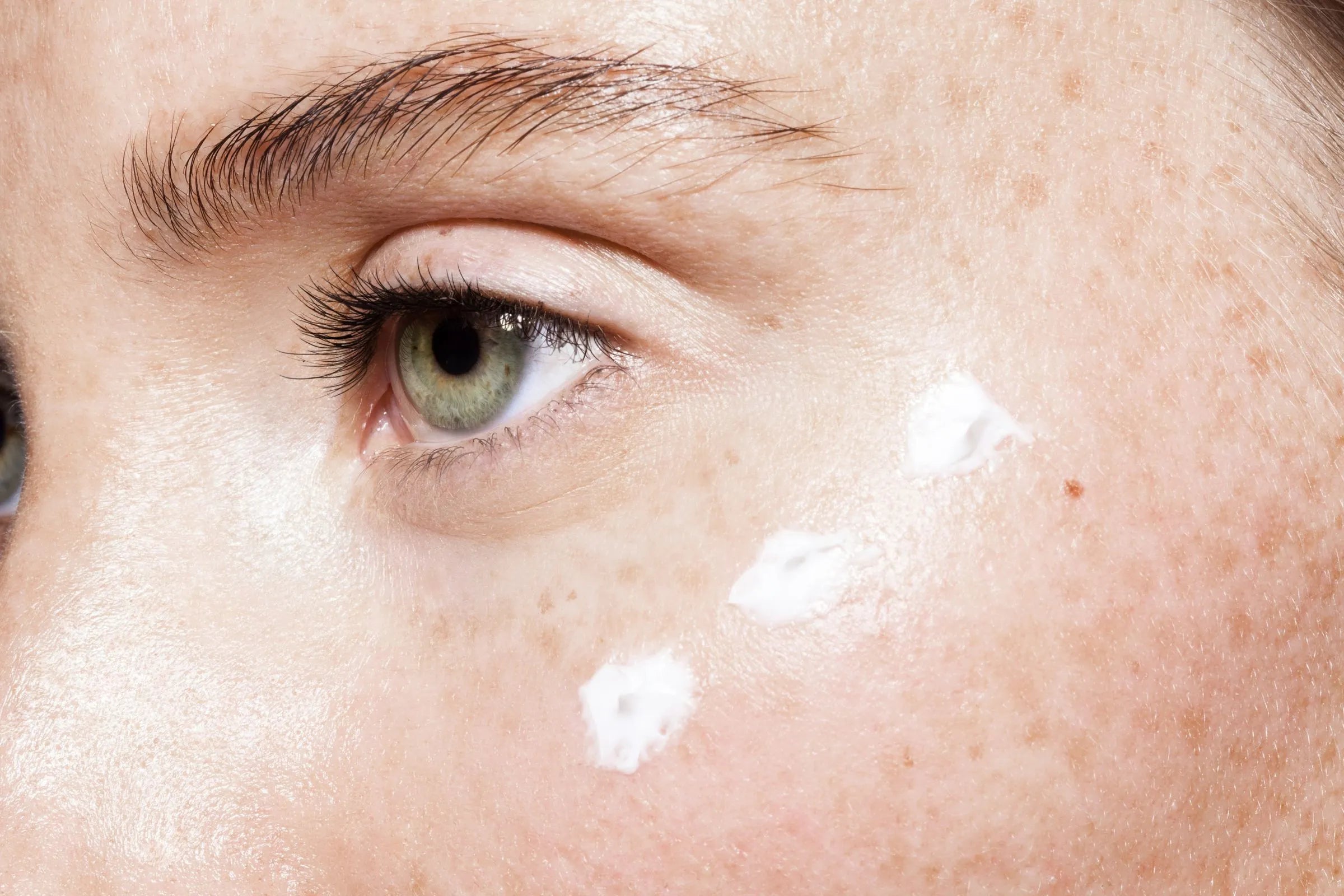 Cover_Photo_100_PURE_The_5_Best_Eye_Creams_That__Actually__Reduce_Eye_Bags_and_Dark_Circles