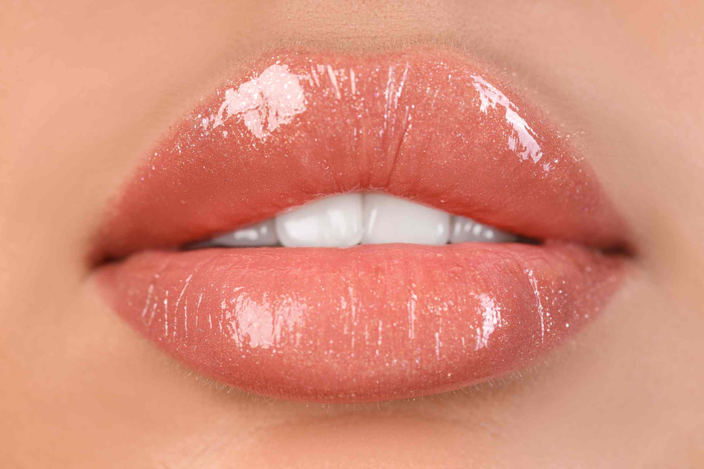 Cover_Photo_100_PURE_Which_is_better_lip_oil_or_lip_gloss