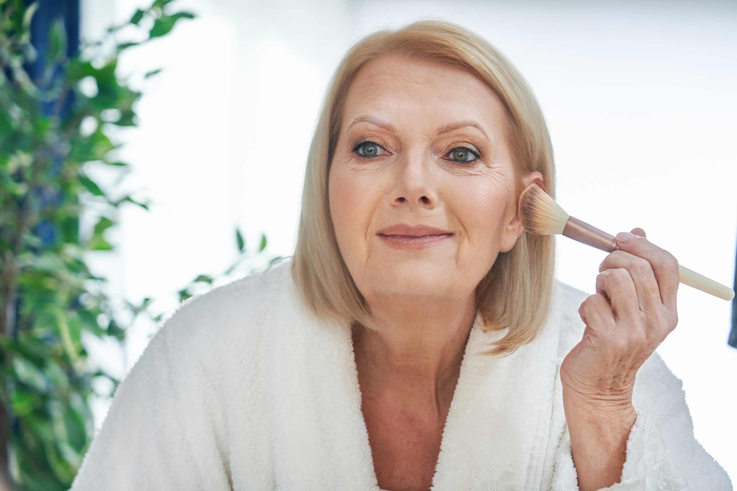 Cover_Photo_100_pURE_The_Makeup_Trick_That_Makes_You_Look_5_Years_Younger