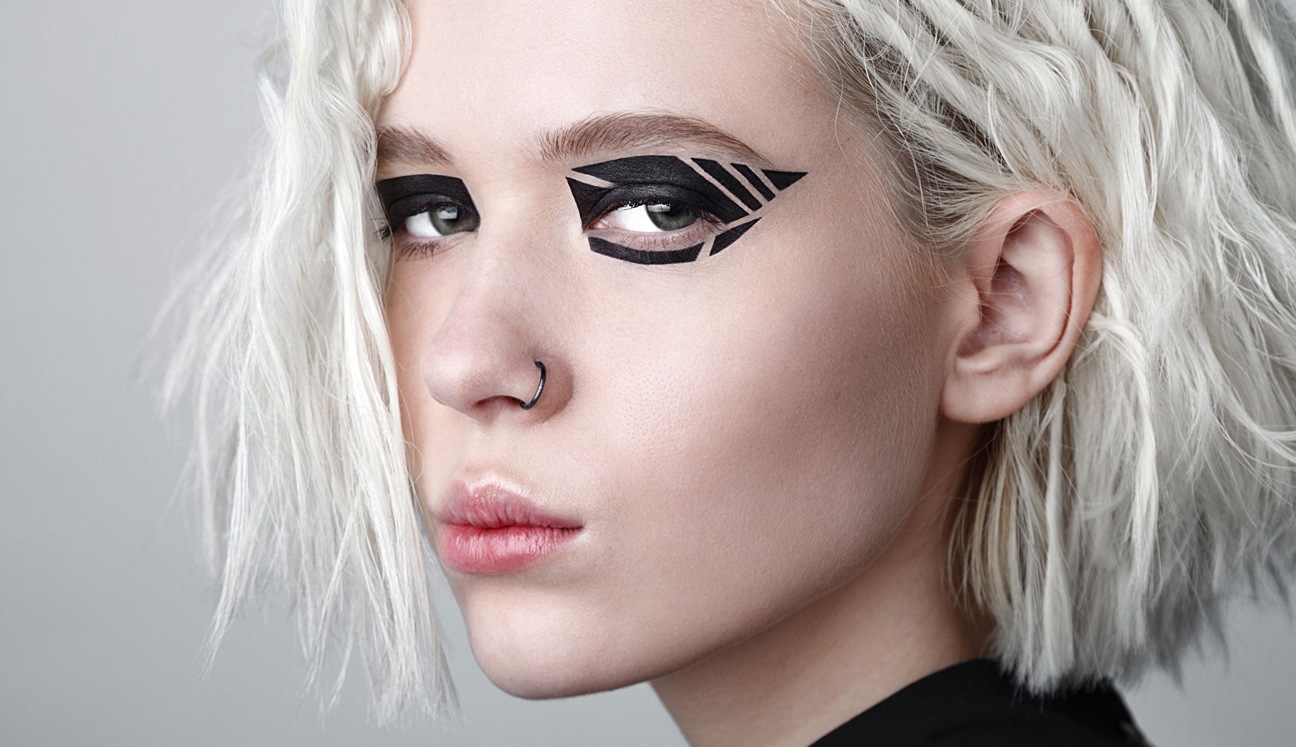 Graphic-Eyeliner