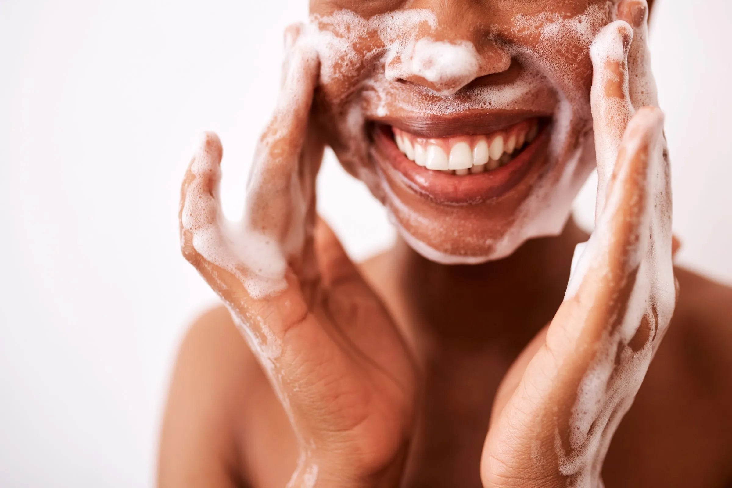 Why_Your_Skin_Needs_a_Natural_Face_Cleanser_Especially_If_You_Have_Pores
