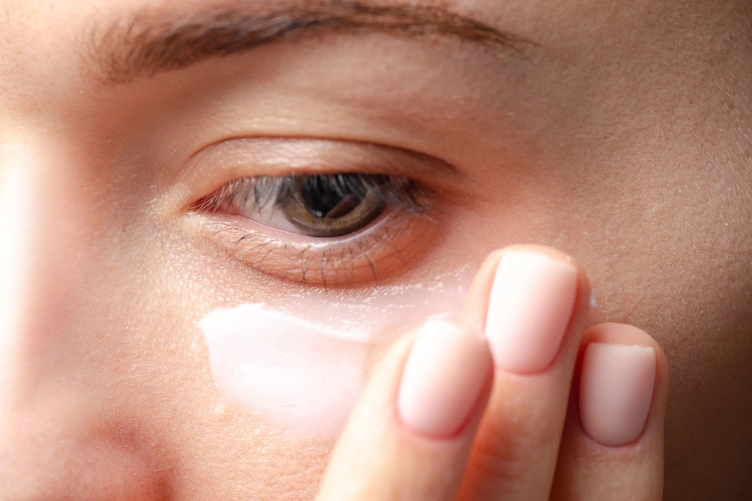 cover_photo_100_pure_from_puffy_to_polished_best_under_eye_creams_to_brighten_and_depuff_fast