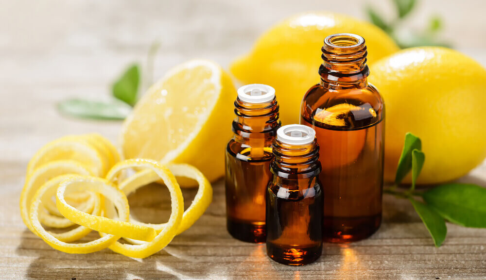 Main_lemon essential oil.jpg
