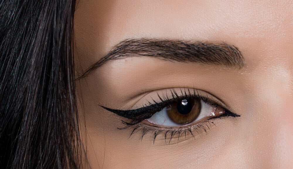 Main_liquid liner on eyes.jpg