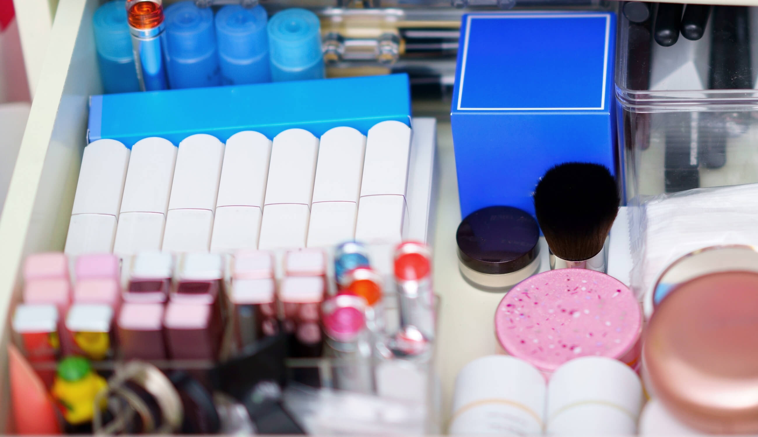 Makeup drawer