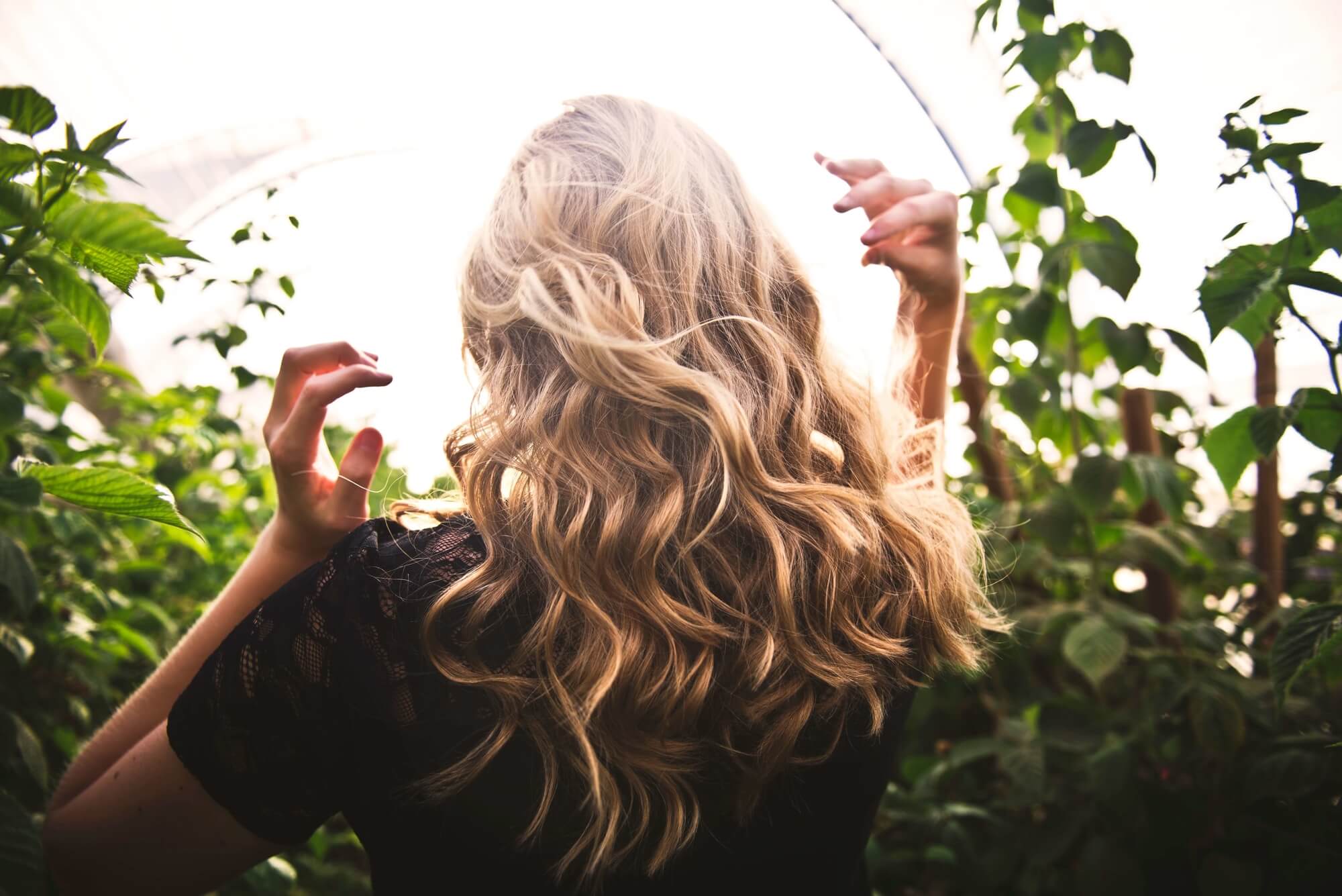 Woman with healthy hair for the summer