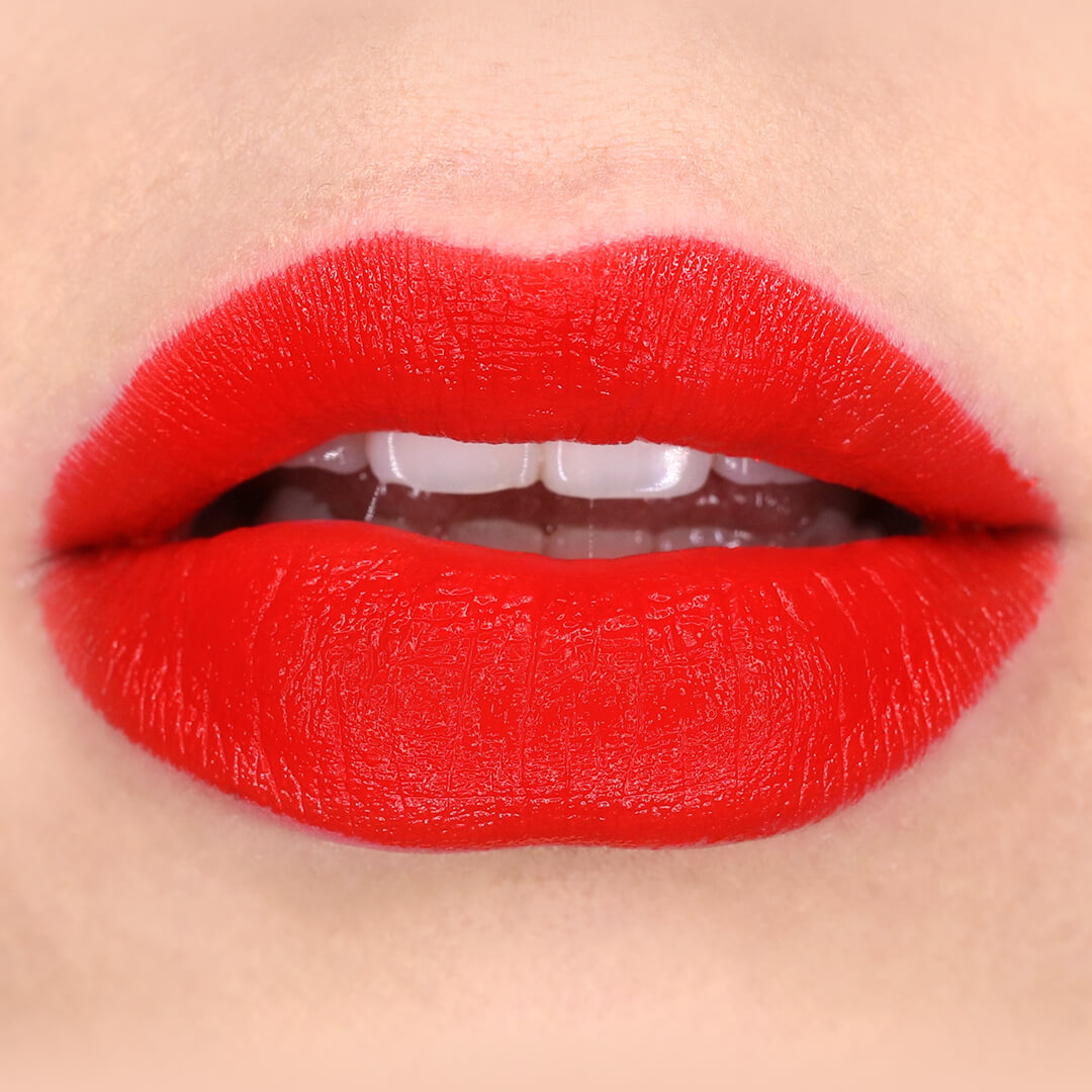 semimatte lips