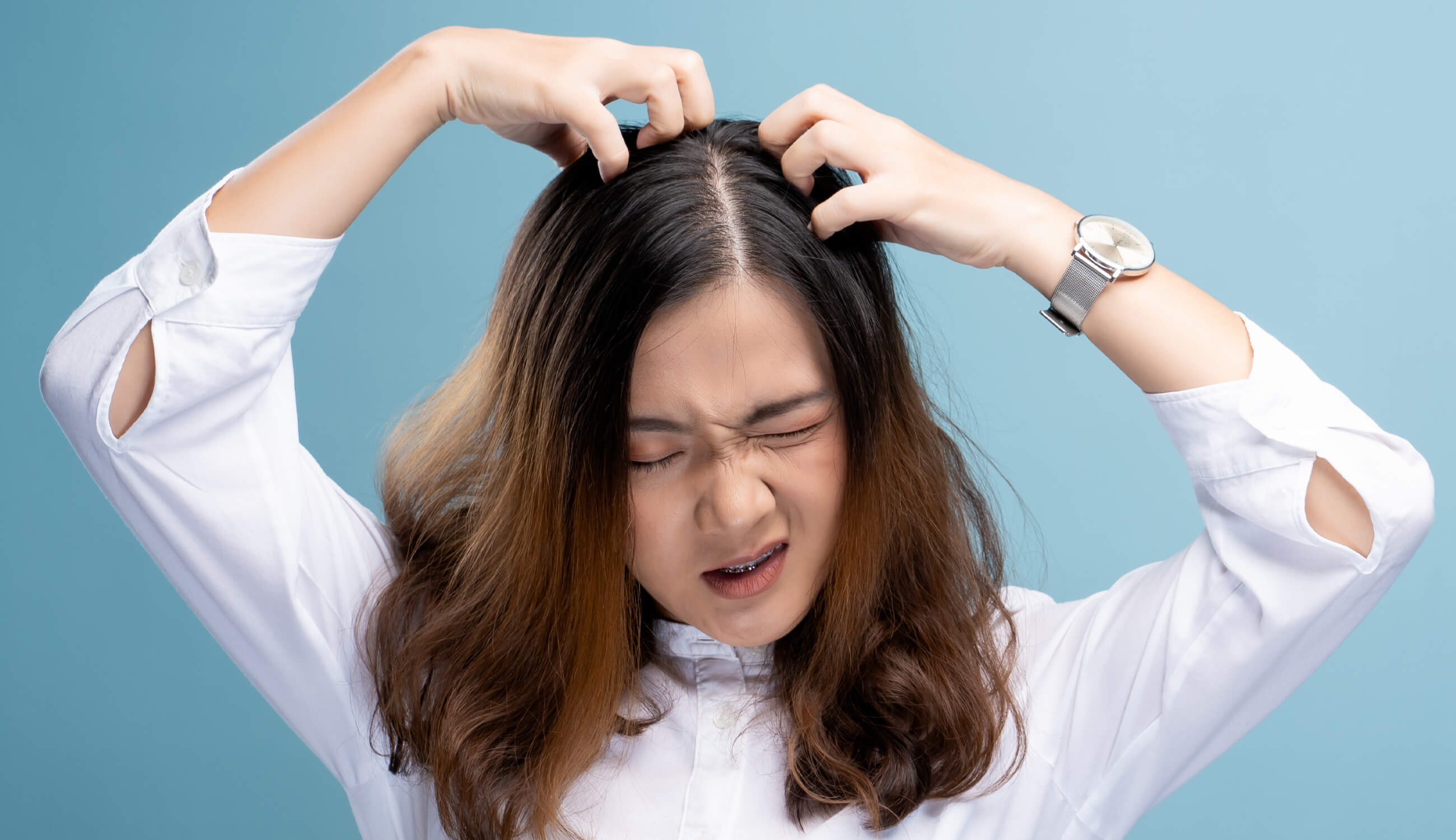 woman itchy scalp